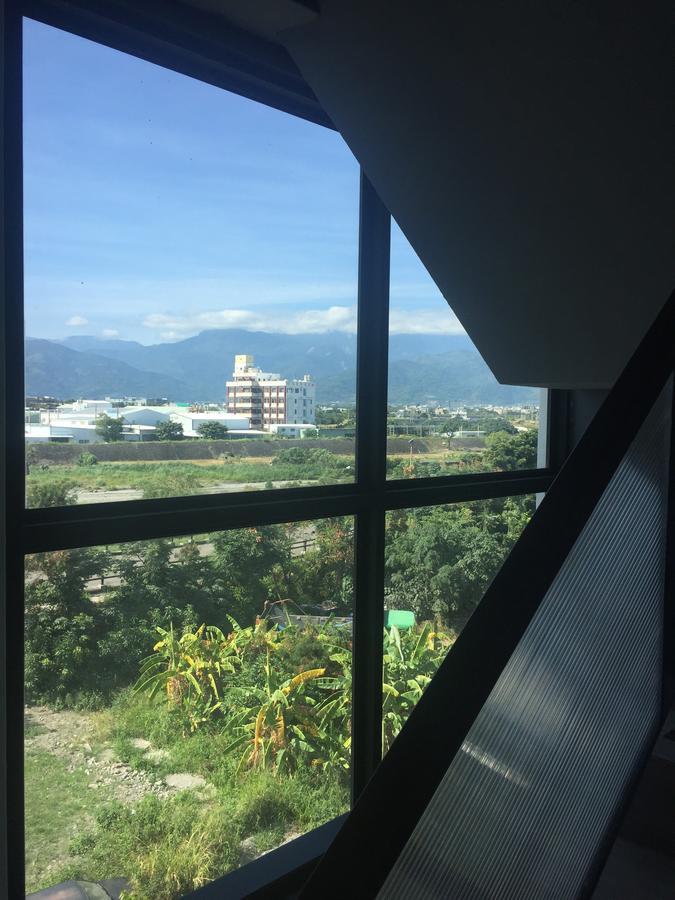 Tiin Tinn - Rivershore B&B T'ai-tung Buitenkant foto