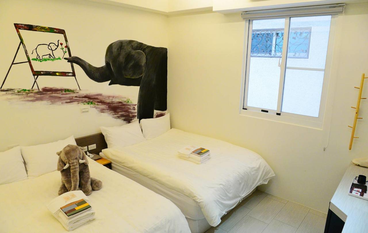 Tiin Tinn - Rivershore B&B T'ai-tung Buitenkant foto